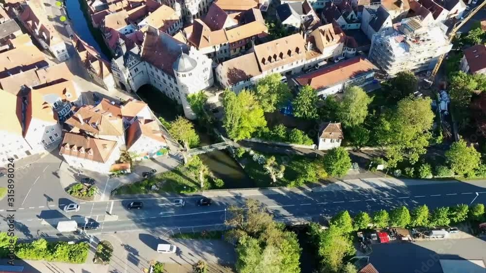 Marktbreit ist eine Stadt am Main Marktbreit ist eine Stadt am Main