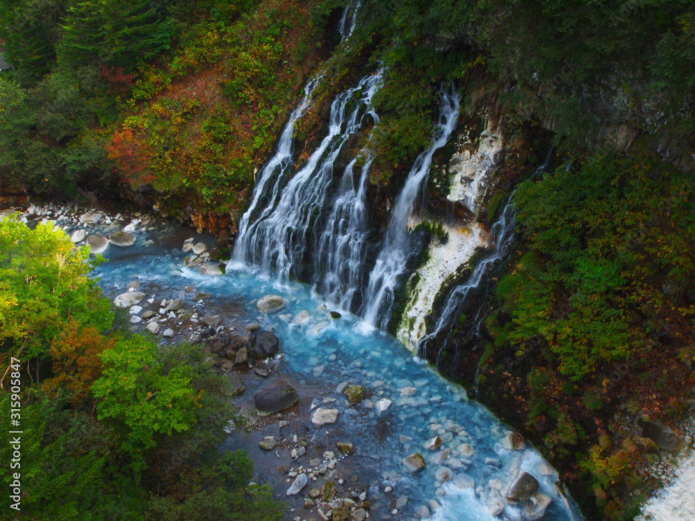 Obraz premium 青い川