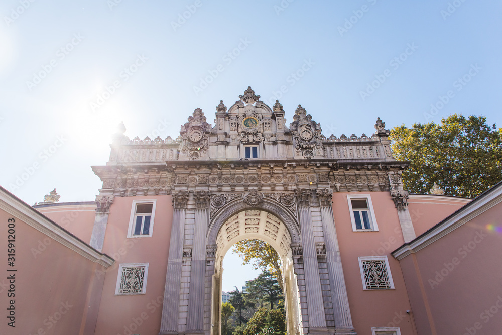 Obraz premium Istambul, Turkey - October, 2019: Historical building center of Istambul. Travel destination.