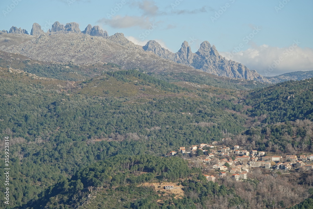 Les Aiguilles de Bavella en Corse