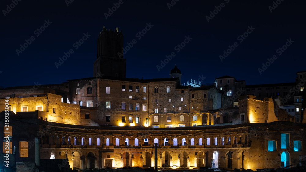 Traiano Market on the night