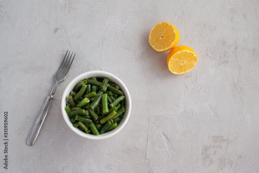 Cooked Green Beans in Olive Oil with Garlic and Lemon Cooked Green Beans in Olive Oil with Garlic and Lemon