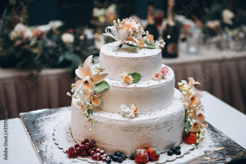 Fotografie Wedding cakes and wedding deserts