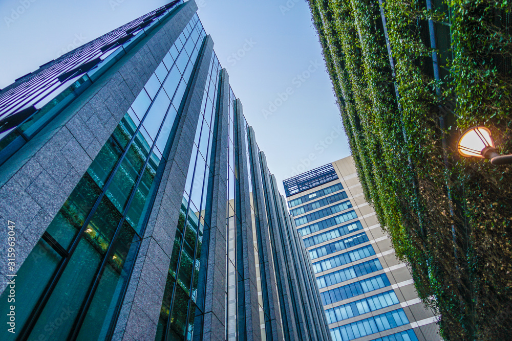 Obraz premium 品川区の高層ビル群と夕景