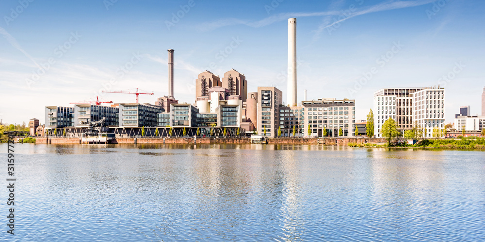 Westhafen und Heizkraftwerk in Frankfurt am Main, Deutschland