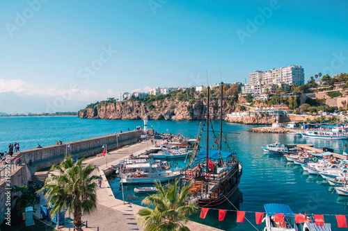 Fototapeta Naklejka Na Ścianę i Meble -  Antalya historical harbour