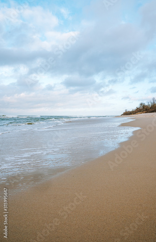 Fototapeta Naklejka Na Ścianę i Meble -  Baltic sea coast beach at sunset