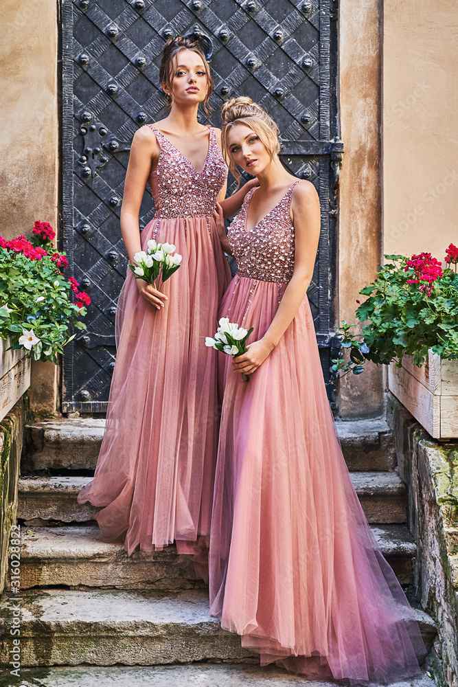 6 Gorgeous gown designs for daytime and night-time events
