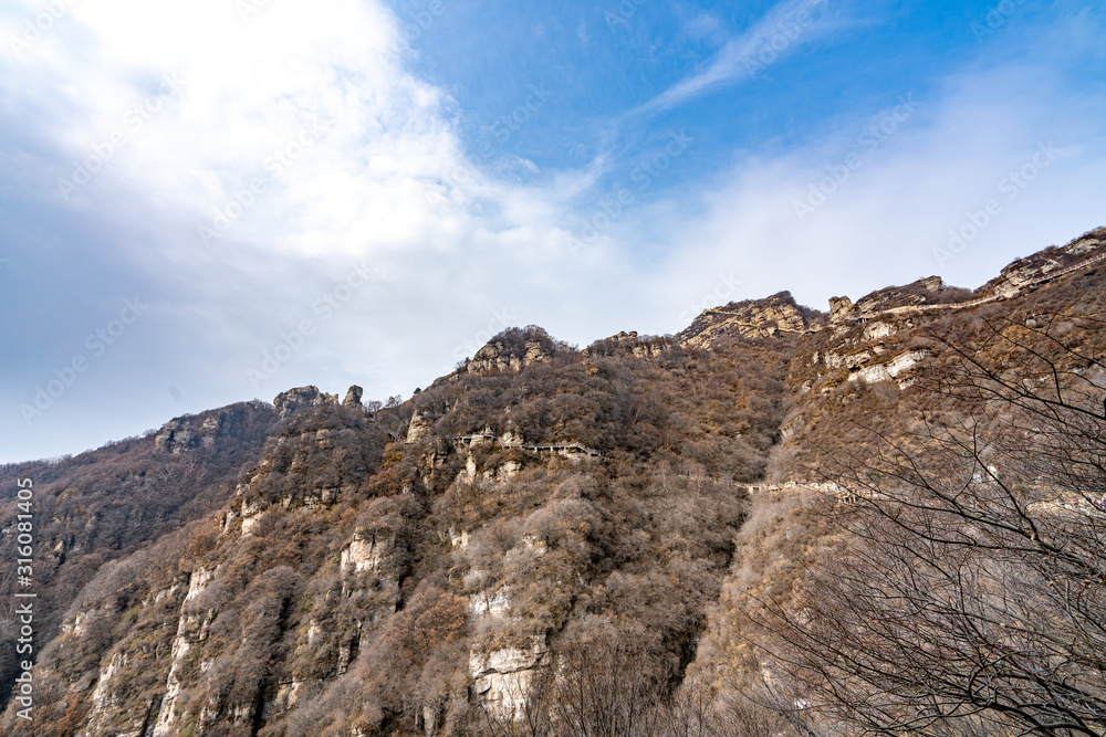 Fototapeta premium Mountains under the sky