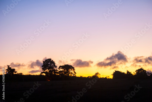 Dramatic sunset in rural area of ​​Guatemala, clear sky cold night of January 2020 © Byron Ortiz