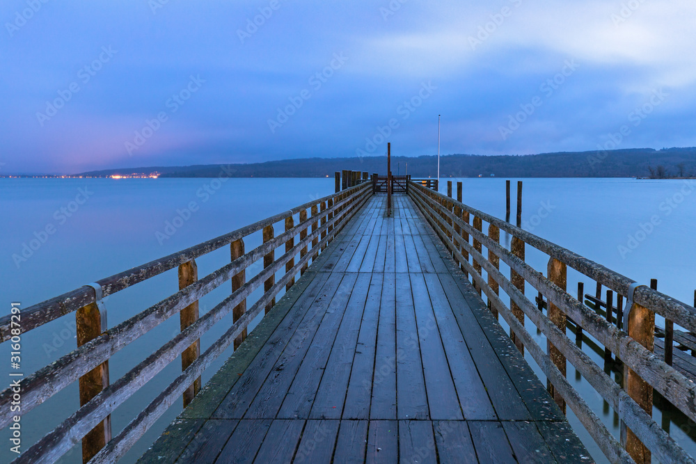 Regnerischer Winter Morgen in Diessen am Ammersee