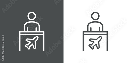 Icono plano lineal mostrador de información de aeropuerto con hombre de pie en fondo gris y fondo blanco