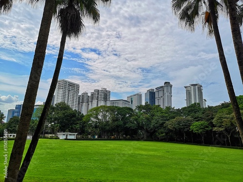 Canvas Print green park among the skyscrapers of kuala lumpur