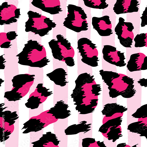 Leopard pattern design - funny  drawing seamless pattern with striopes. Poster or t-shirt textile graphic design.   wallpaper  wrapping paper  background.