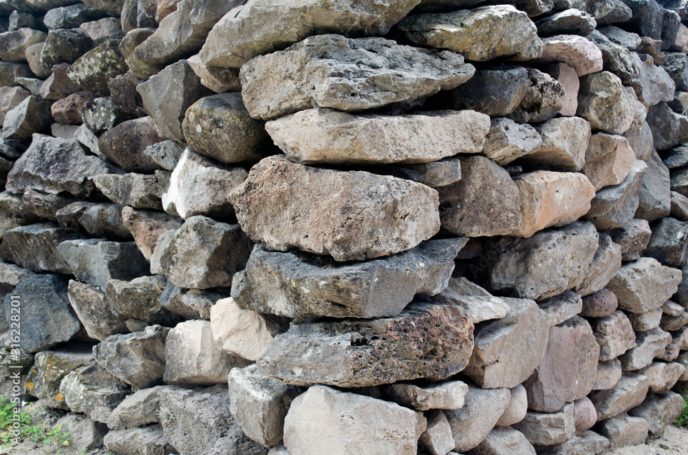 strong structures made with stones