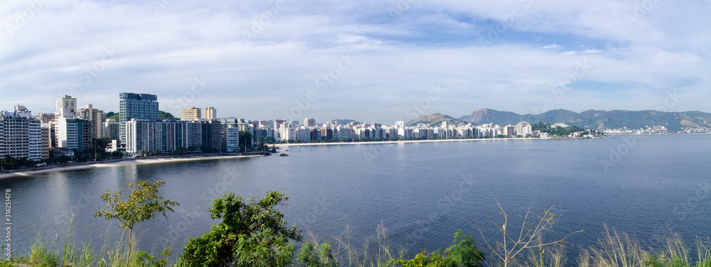 Niterói, baie de Guanabara, face à Rio de Janeiro