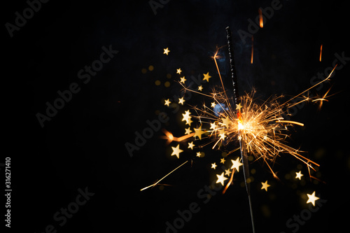 nice burning sparkler with some light effects 