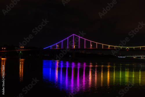 Fototapeta Naklejka Na Ścianę i Meble -  Night view of bridge on Dnipro in Kiev Ukraine