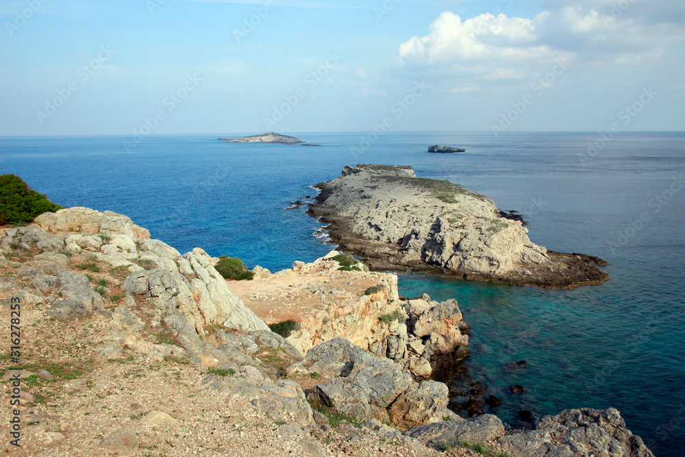 Blick vom Kap Apostolos Andreas auf die Klidhes-Inseln