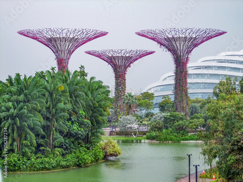 Gardens by the Bay © PRILL Mediendesign