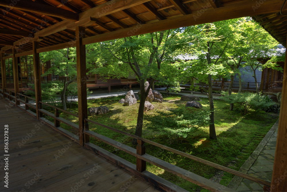 建仁寺の潮音庭