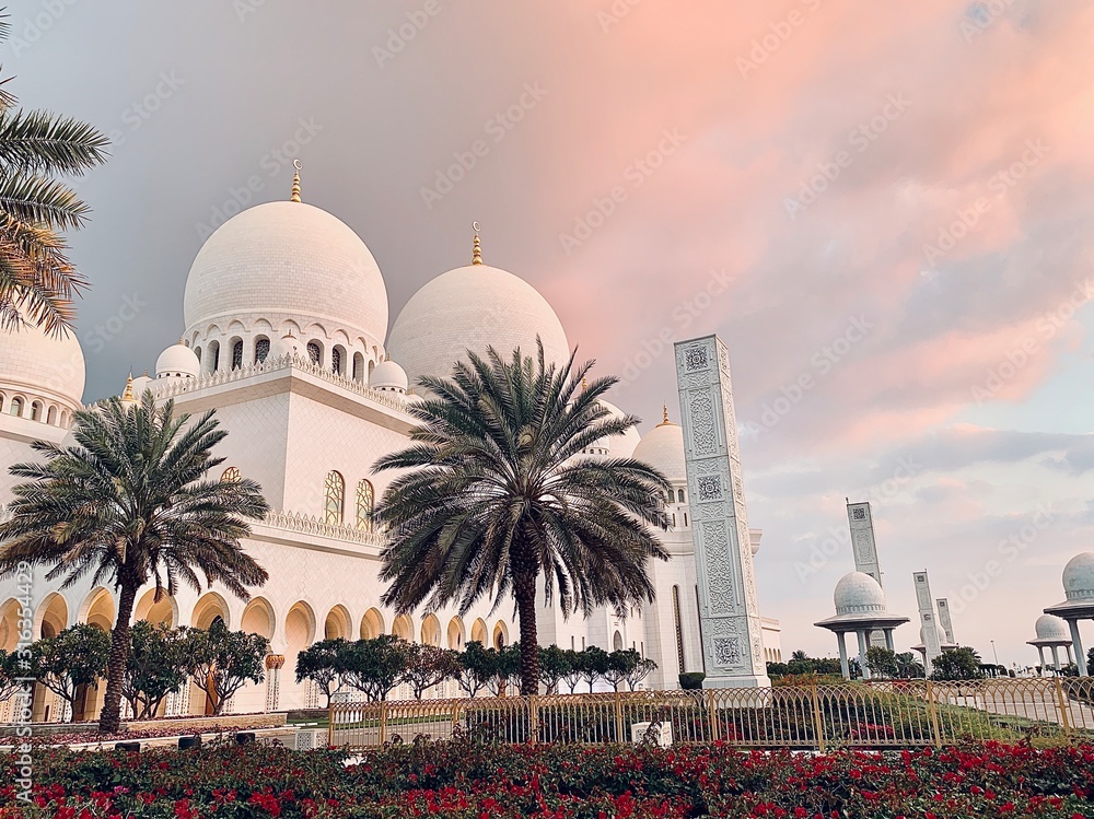 Obraz premium mosque in emirates