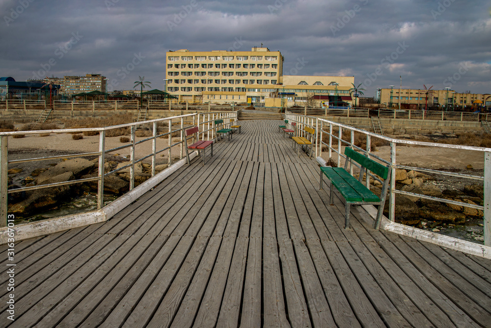 Берег Каспия.  Актау. Санаторий