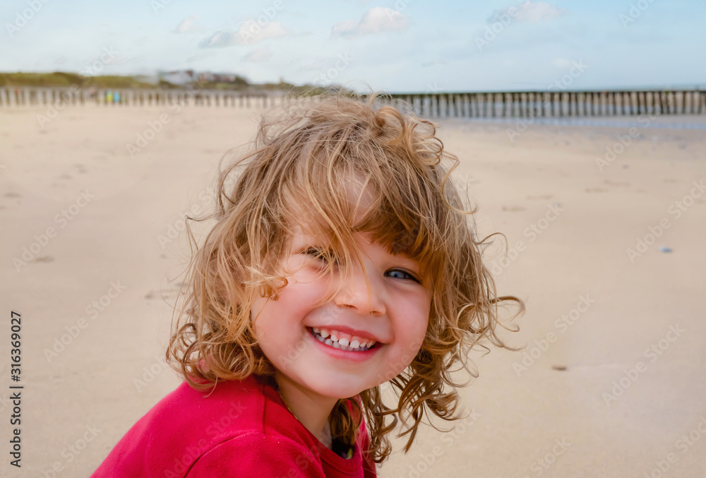 the happiness of a beach vacation the happiness of a beach vacation