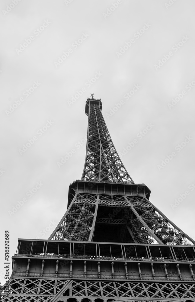 the tower eiffel paris france