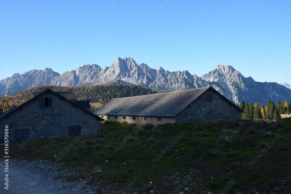 Vigo di Cadore. - Casera Razzo Vigo di Cadore. - Casera Razzo
