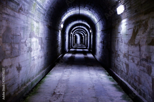 トンネル © sunasuna3rd