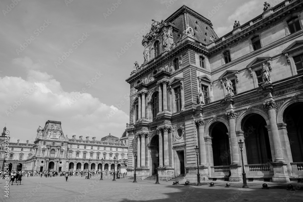 museum building in paris france