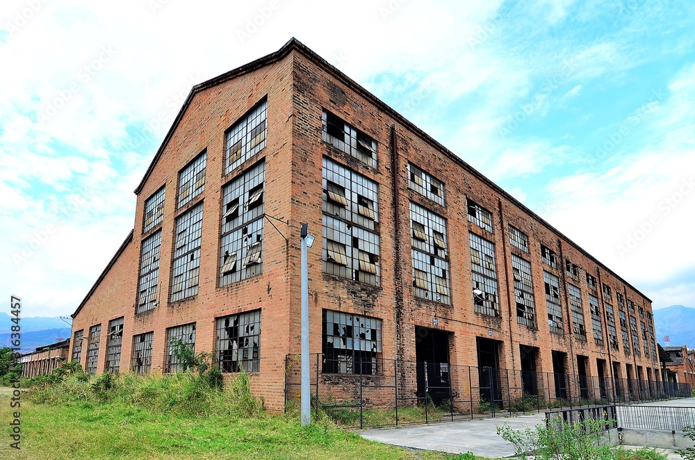 Workshops and old warehouses of the Antioquia railway