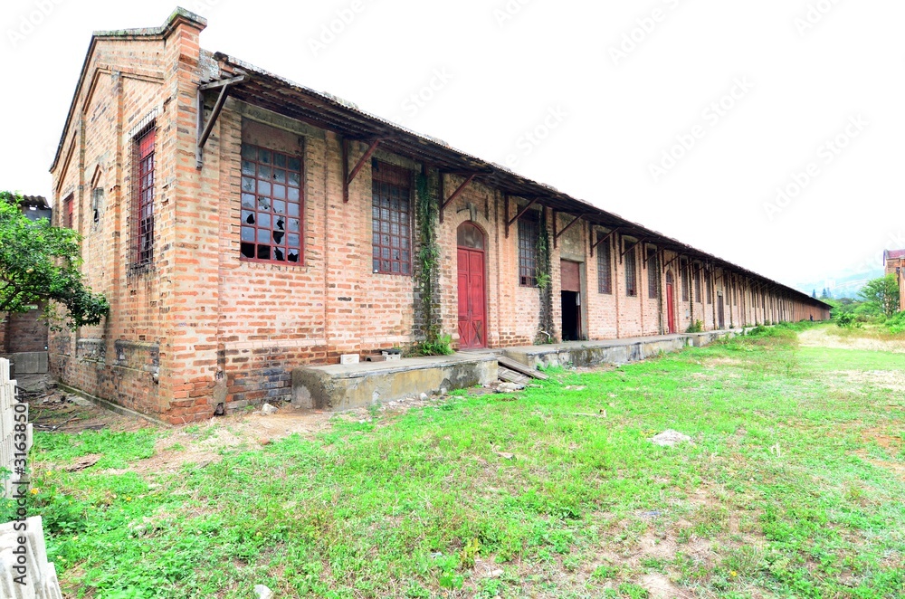 Obraz premium Workshops and old warehouses of the Antioquia railway