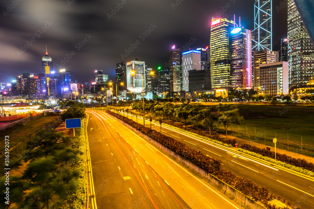 Obraz premium city night view in Victoria harbor Hong Kong