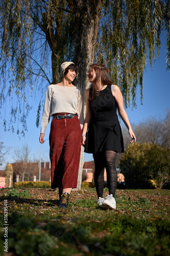girls couple lesbian