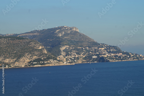 Blick von der Villa Ephrussi de Rothschild auf Beaulieu-sur-Mer photo