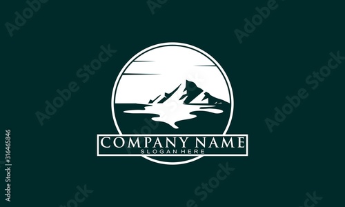 Mountain simple elegant vector logo