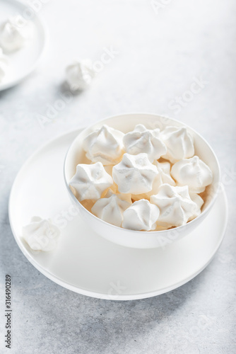 Sweet white meringue