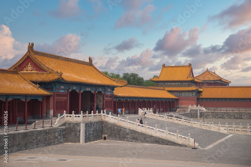 Wallpaper Mural exterior of the Forbidden City in Beijing. China Torontodigital.ca