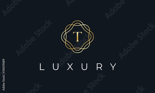 Elegant Luxury Letter T Logo Alphabet Boutique Fashion Wedding Event Design Template