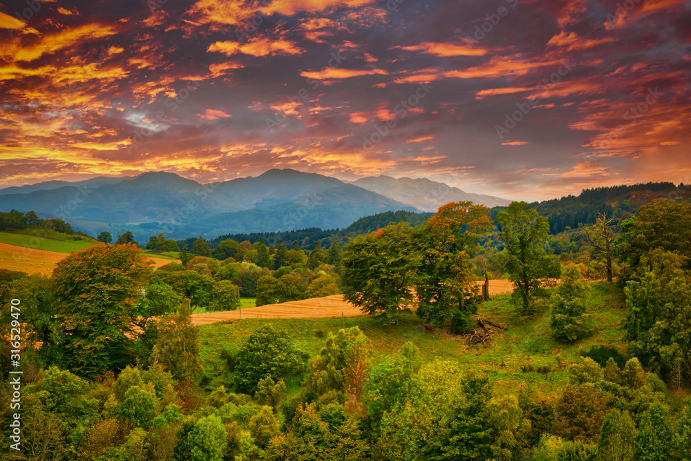Naklejka premium Mountains over Crieff Scotland at Autumn late in the afternoon as the sun was going down.