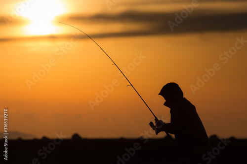 釣り人 © k k
