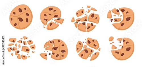 Chocolate chip cookies. Cartoon bitten broken sweet bakery with crumbs, pieces of round sweets. Vector delicious desserts isolated illustrations on white background