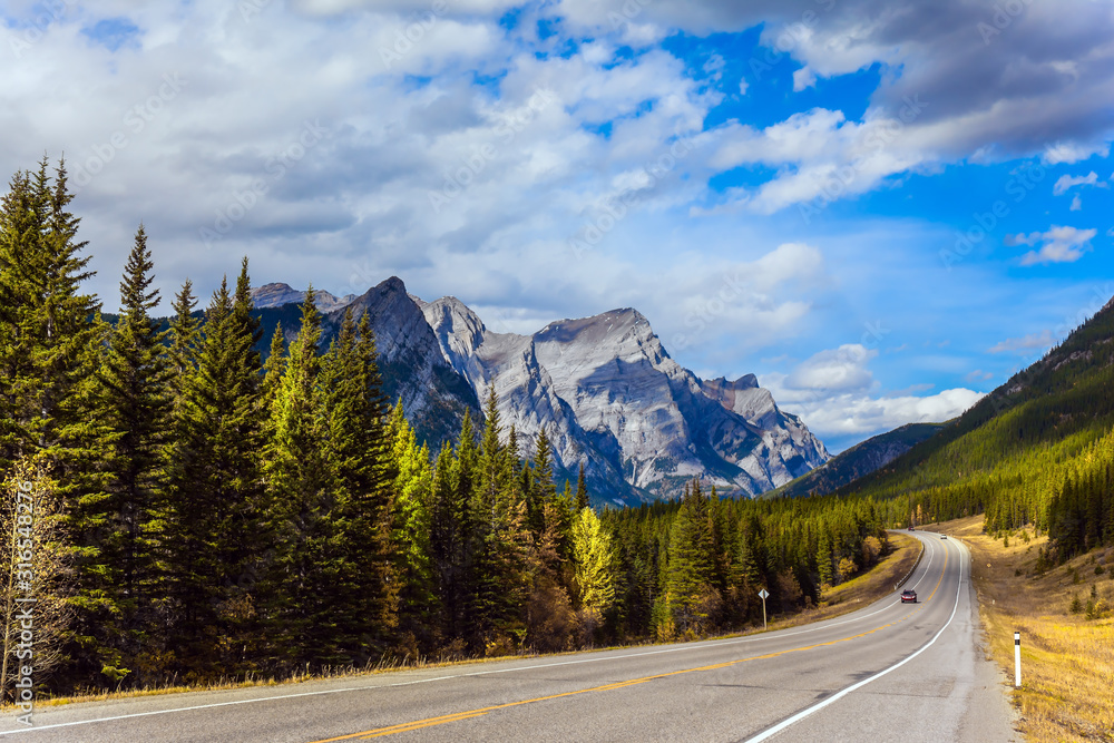 Mountain asphalt highway Mountain asphalt highway