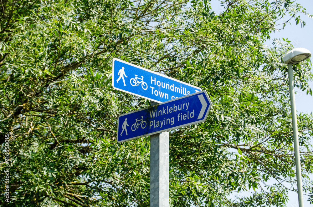 Footpath signs, Basingstoke