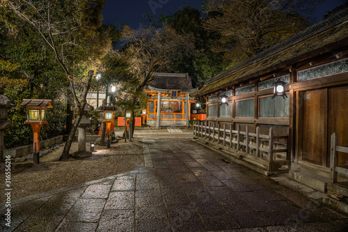 京都 八坂神社の夜景 © nomi