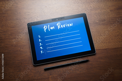 Plan and goa or target write on pc tablet