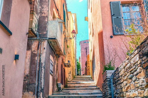 Naklejka na ścianę Miasto Bastia na Korsyce Francja Aleja Bastiglia spacer dom ściana wesoło portowe miasto
