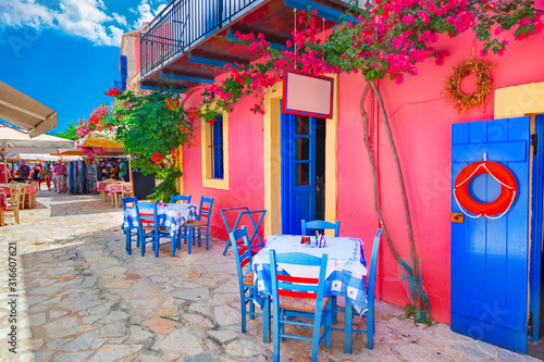 Fototapeta Naklejka Na Ścianę i Meble -  Street in Kefalonia, Greece